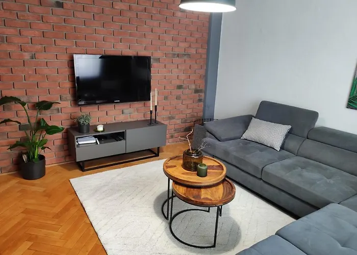 útulný V Blízkosti Centra *